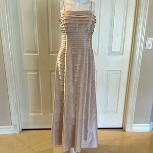 Elegant Women's Pink Evening Dress
